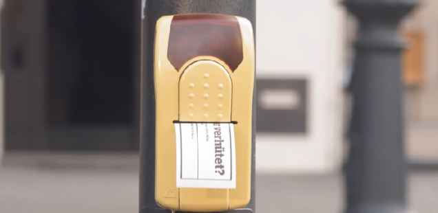 Sponsored Post: TB GUIDE foppt Passanten mit dem Ampeldrucker der Selbsterkenntnis